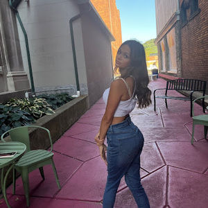 Meet your Posher, Lyndsey